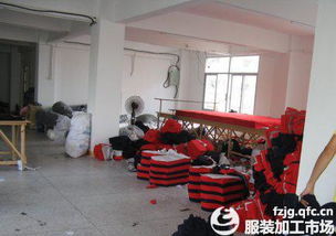 汕頭市龍湖區(qū)曹小華服裝廠 日用百貨服裝加工的可靠之選